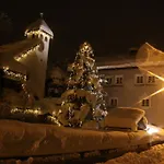 Spisshof Vendégház Grins